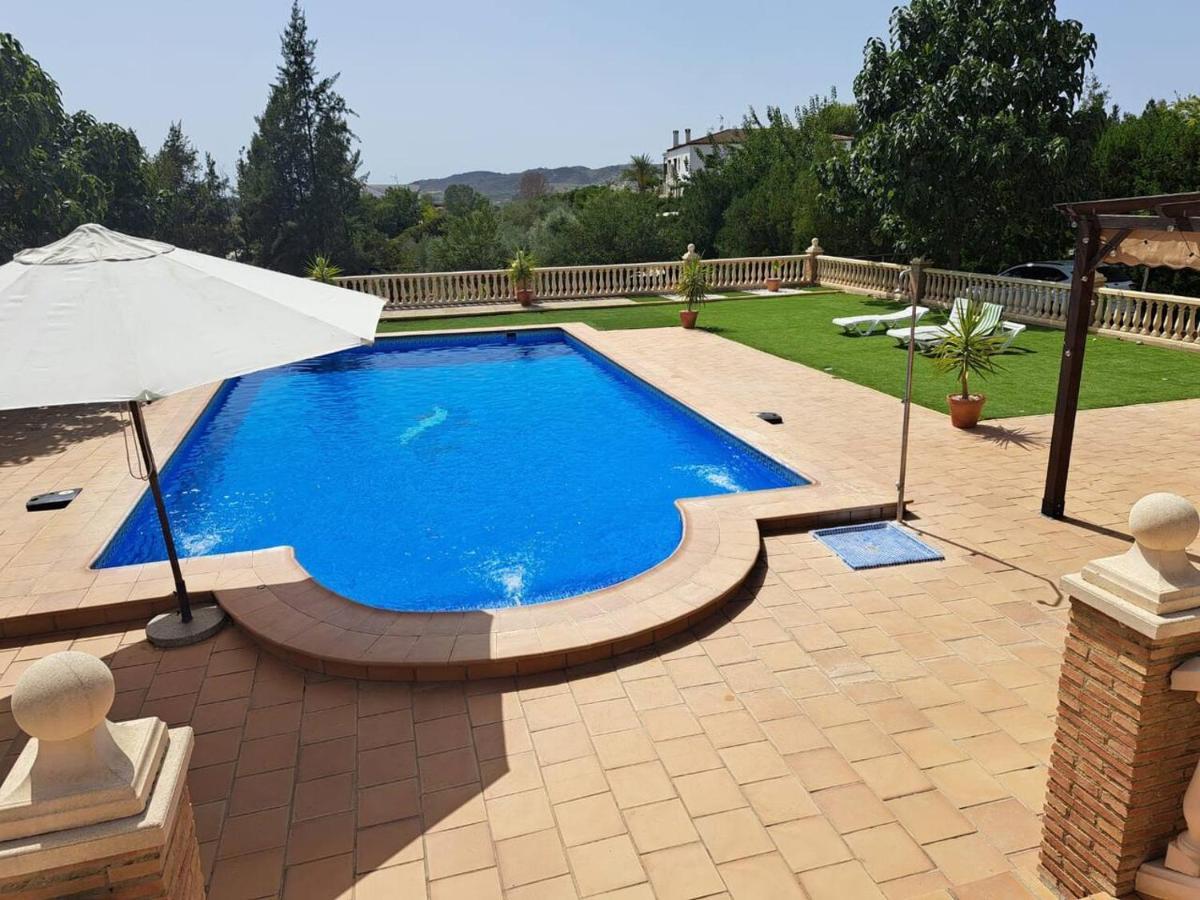 Villa Duran Esteban Cantillana Exteriör bild