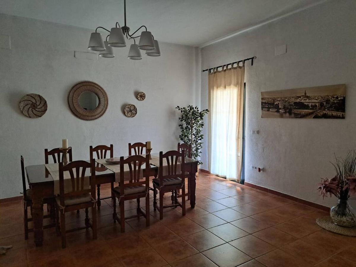 Villa Duran Esteban Cantillana Exteriör bild
